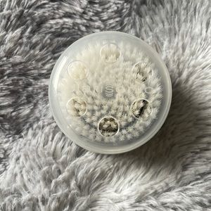 Clarasonic brush head